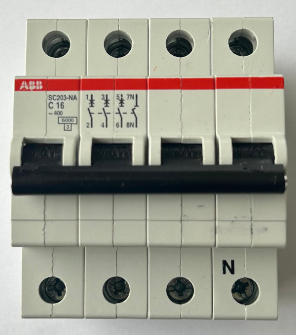 ABB installatieautomaat 3P+N C16A (traag)