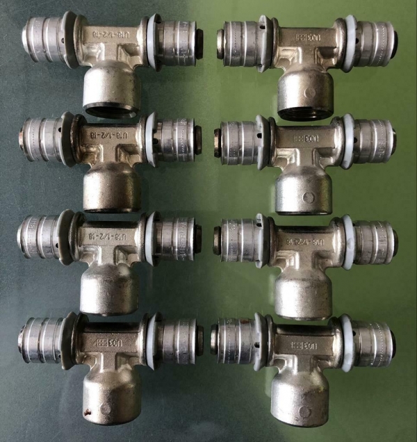 Uponor MLC perskoppeling T-Stuk 18 x 1/2 x 18 mm (8 Stuks).
