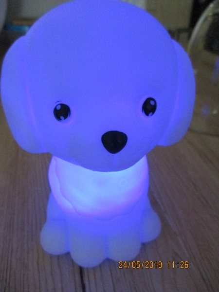 spaarpot hond kunstof met verlichting 16 x 11 cm - marktopmaat.nl