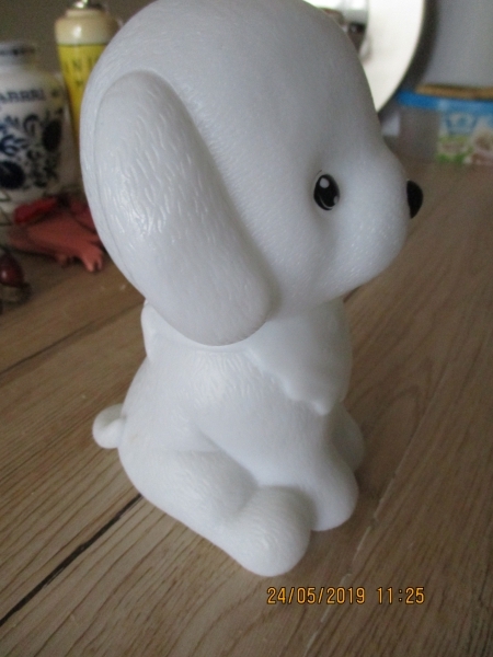 spaarpot hond kunstof met verlichting 16 x 11 cm - marktopmaat.nl